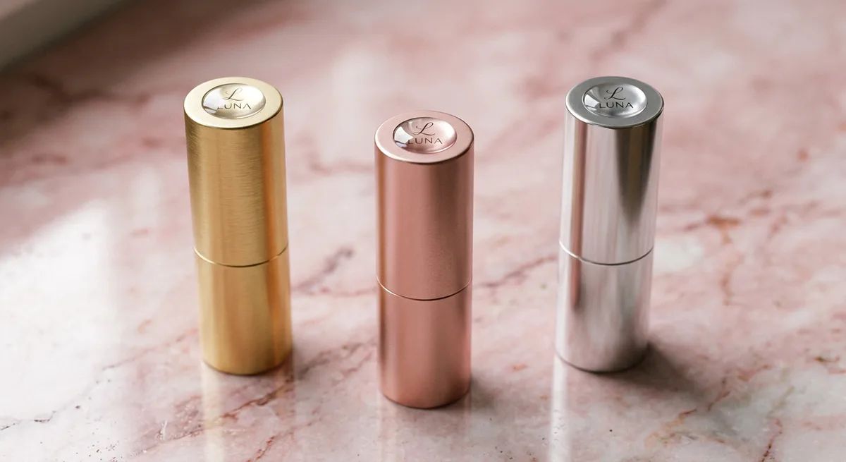 Cosmetics and beauty dome label application 3